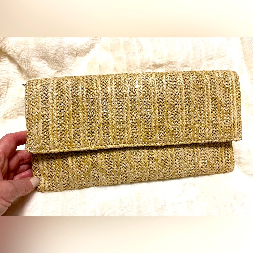 Straw Clutch Purse, Envelope Style, Magnetic Closure, Lined, Inner zip pocket